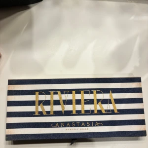Anastasia Beverly Hills palette Riviera - Endast swatchad
