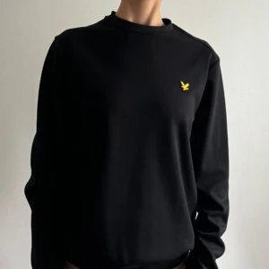 Sweatshirt  - Aldrig använt 