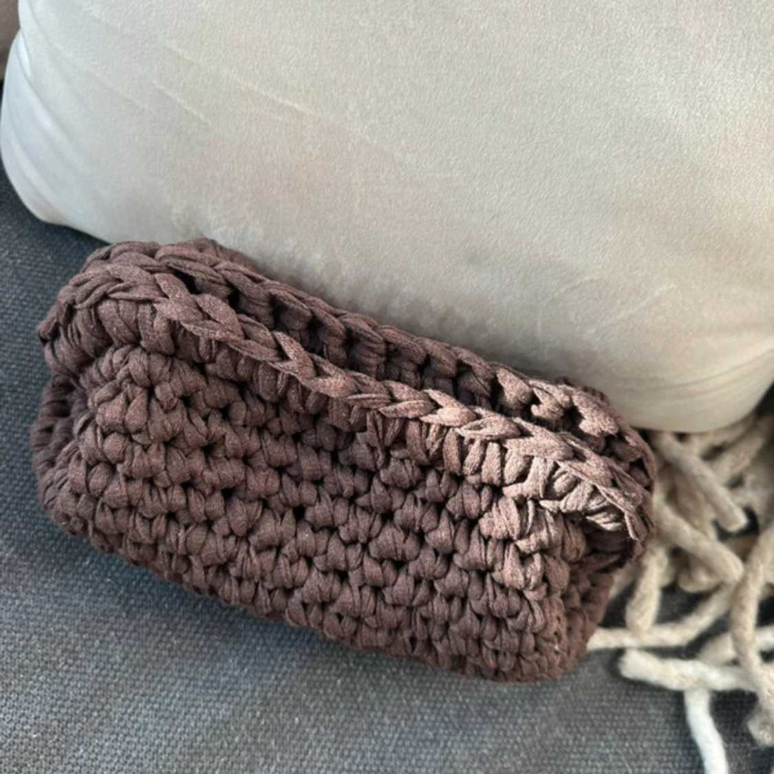 Brun virkad väska - 92