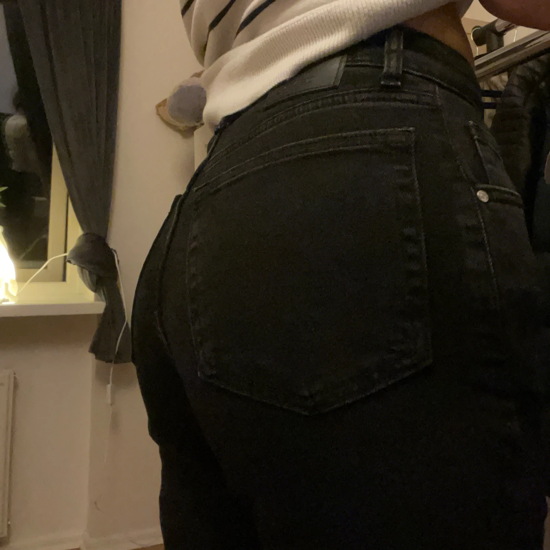 Svarta högmidjade jeans - 91