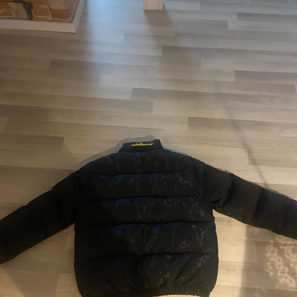 (LARGE) Corteiz pufferjacka - 1