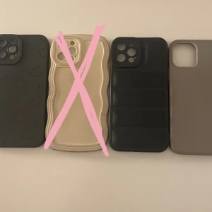 iPhone 12 pro skal - köp alla för 20 eller en för 5!! den vågiga är såld.