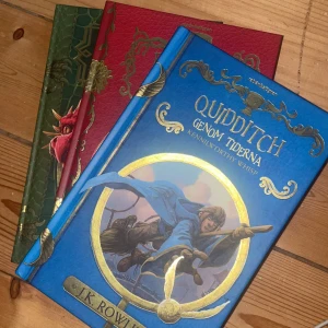 böcker (3st) - 150kr