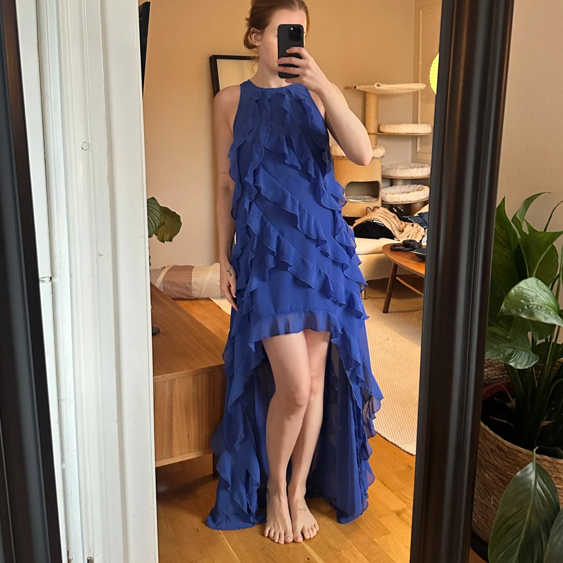 Blå volangklänning