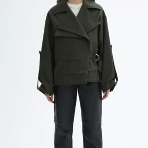 Dagmar aviator jacka - Intresskoll på min näst intill nya house of dagmar jacka! Nypris 5000 säljer vid bra bud