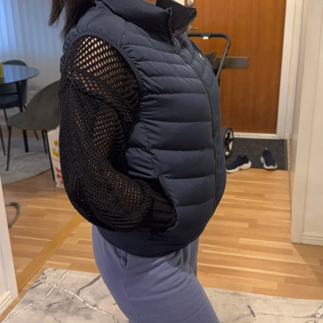 Mörkblå dunväst - 90