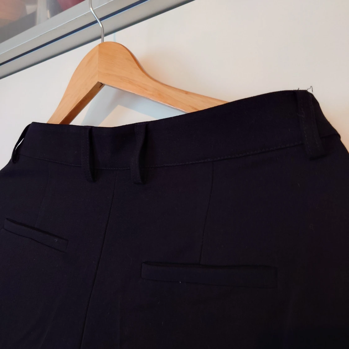 Svarta kostymbyxor, strl 38 (oanvända) - 93
