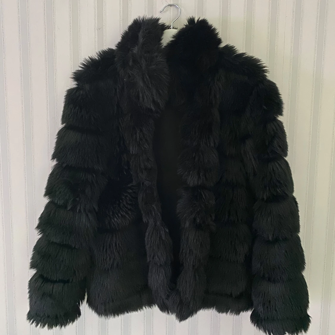 Svart pälsjacka - 90