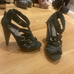 Tiamo sko - Mörkgrön Tiamo sko i jättebra skick