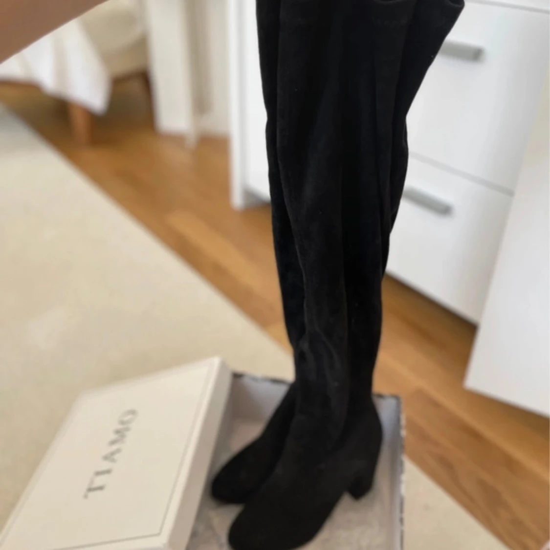 Lårhöga klackar - 90