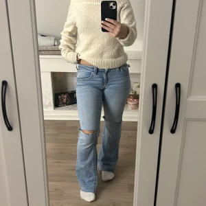 Low waist jeans - Lite sönder vid knapparna