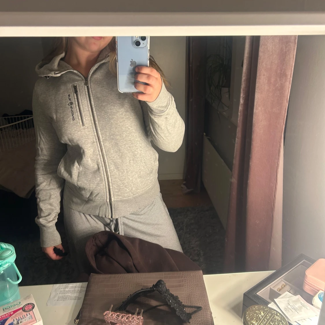 Grå hoodie från Sail Racing - 27