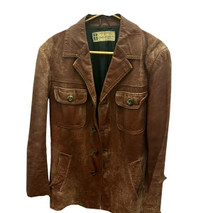 Läderjacka - Brun röd kappa 