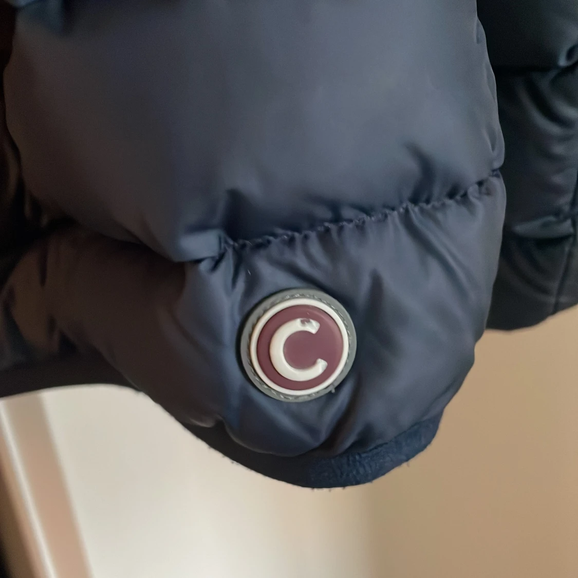 Mörkblå pufferjacka från Colmar - 3