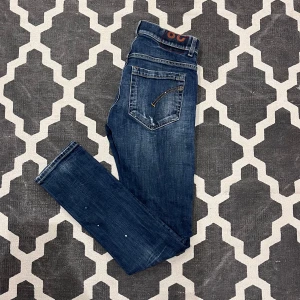 Dondup George - |Dondup jeans i modellen George|skick 9/10|storlek 28| Dm för mer info🙌🏼