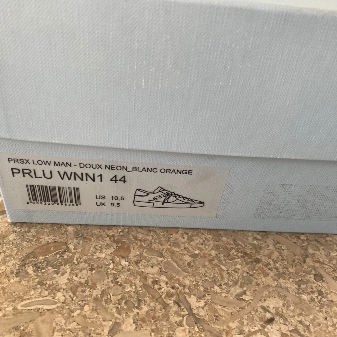 Vita sneakers från Philippe Model - 4