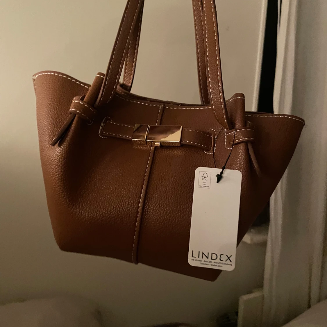 Brun handväska från Lindex - 1