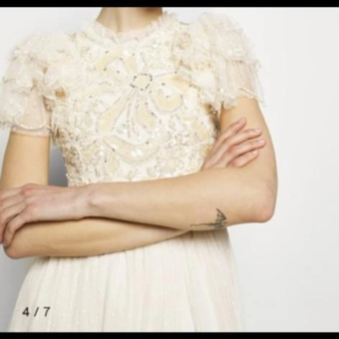 Champagnefärgad långklänning med paljetter - 2