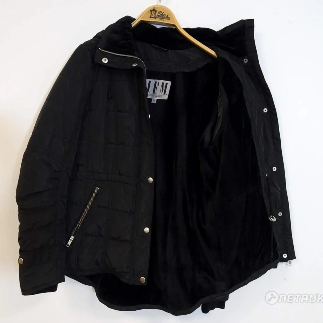 NY Svart quiltad jacka med mjuk Nylon - 1
