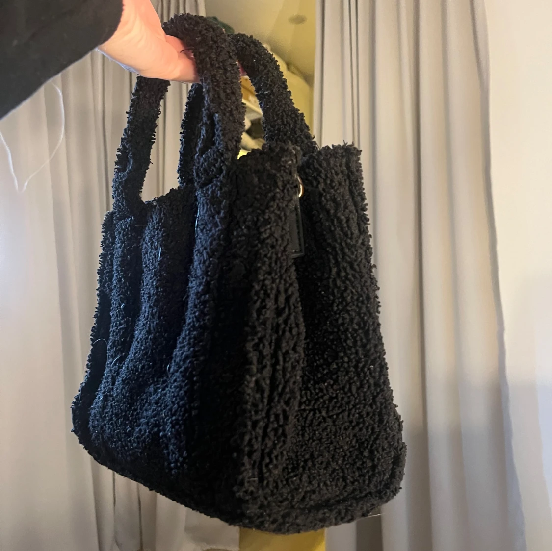 Svart teddyväska  - 1