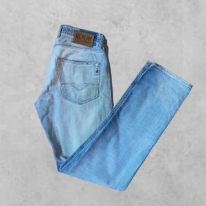 Replay Jeans - Replay Jeans i super skick! | Storlek 32/34 | Hör av dig vid minsta fråga😁