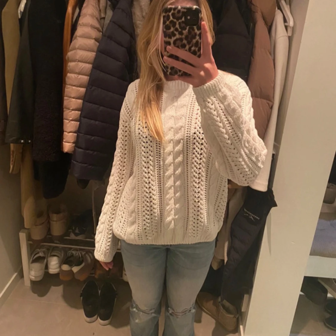 Vit stickad tröja från Kappahl