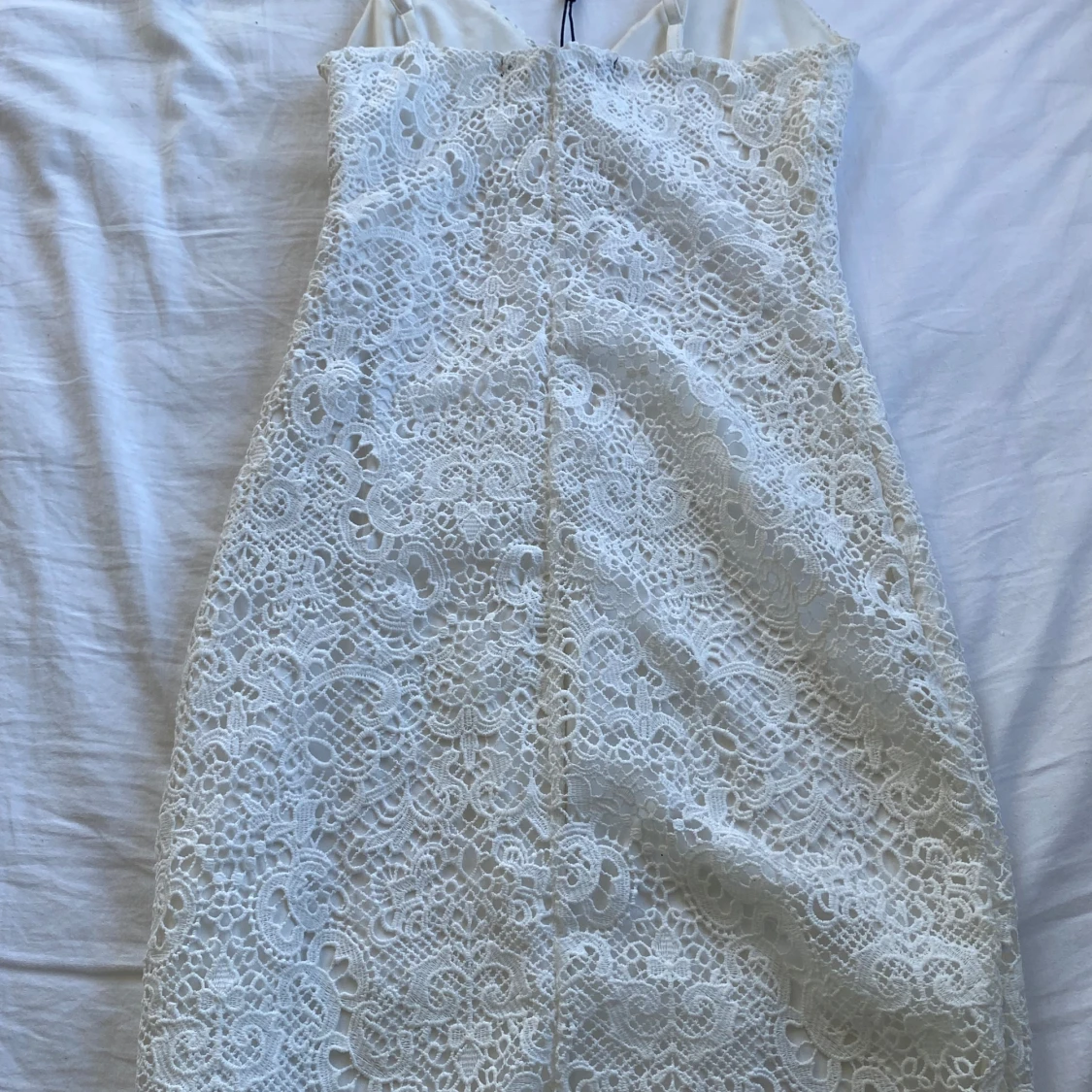 Vit spetsklänning från Bik Bok - 90