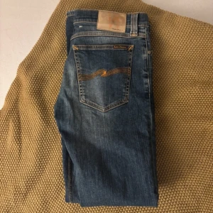 Nudie jeans - Säljer dessa snygga nudie jeans storlek w31 