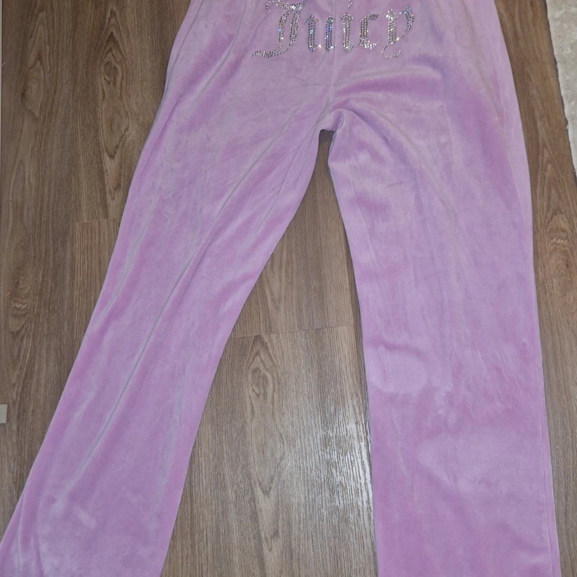 Rosa mjukisbyxor från Juicy Couture - 93