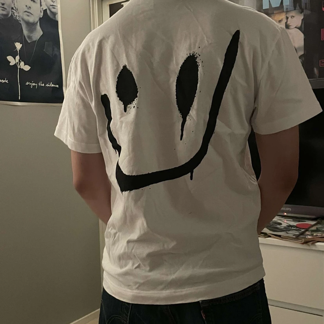 Vit t-shirt med smiley från Weekday - 91
