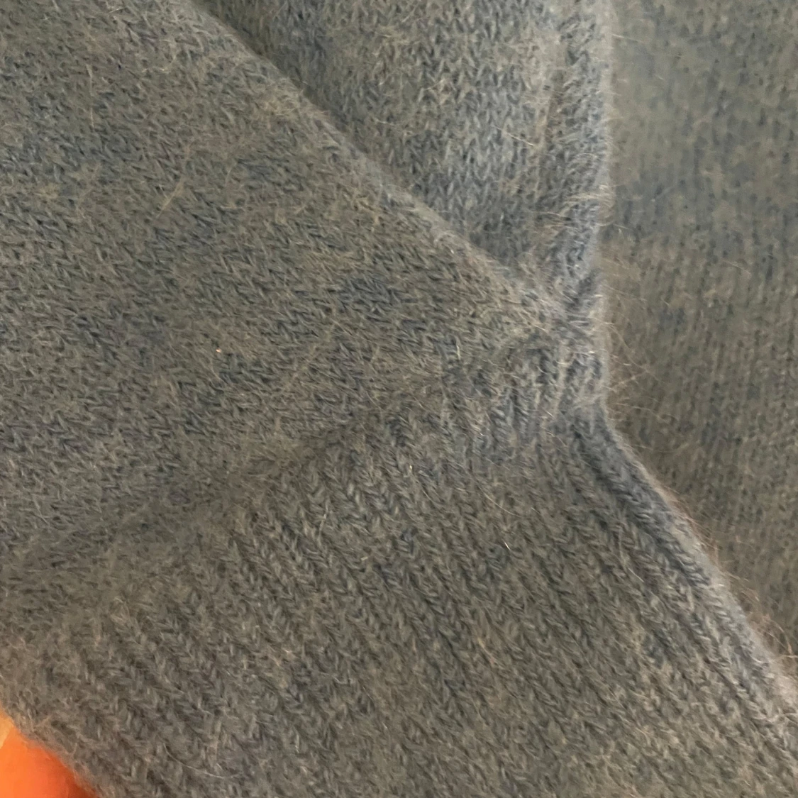 Blå stickad tröja - 91