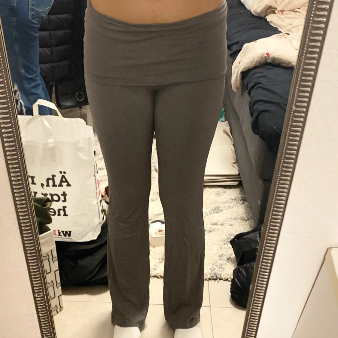 Nervikta byxor - 90