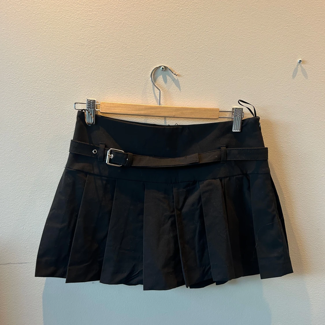 Svart skort (kjol och shorts) från Zara