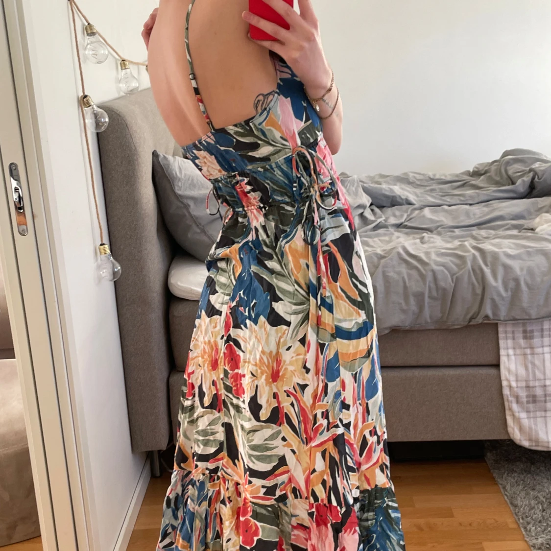 Blommig klänning - 91