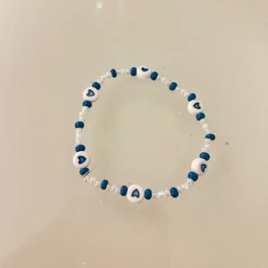 Barndiabetesfonden armband - Armband, pengar skänks till barndiabetesfonden