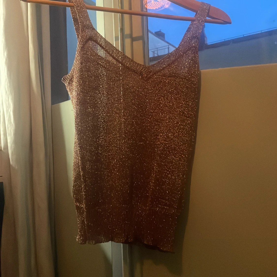 Superfin ”glittrig” topp - 90