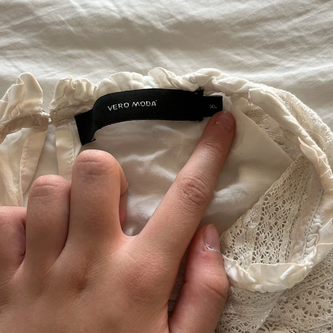 Vit klänning från Vero Moda - 91