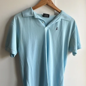 Ralph lauren pike - Grön Ralph lauren pike i bra skick. Skriv vid fundering.