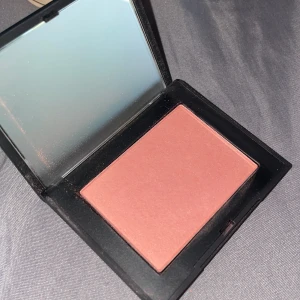 Nars - Nars rouge deep throat