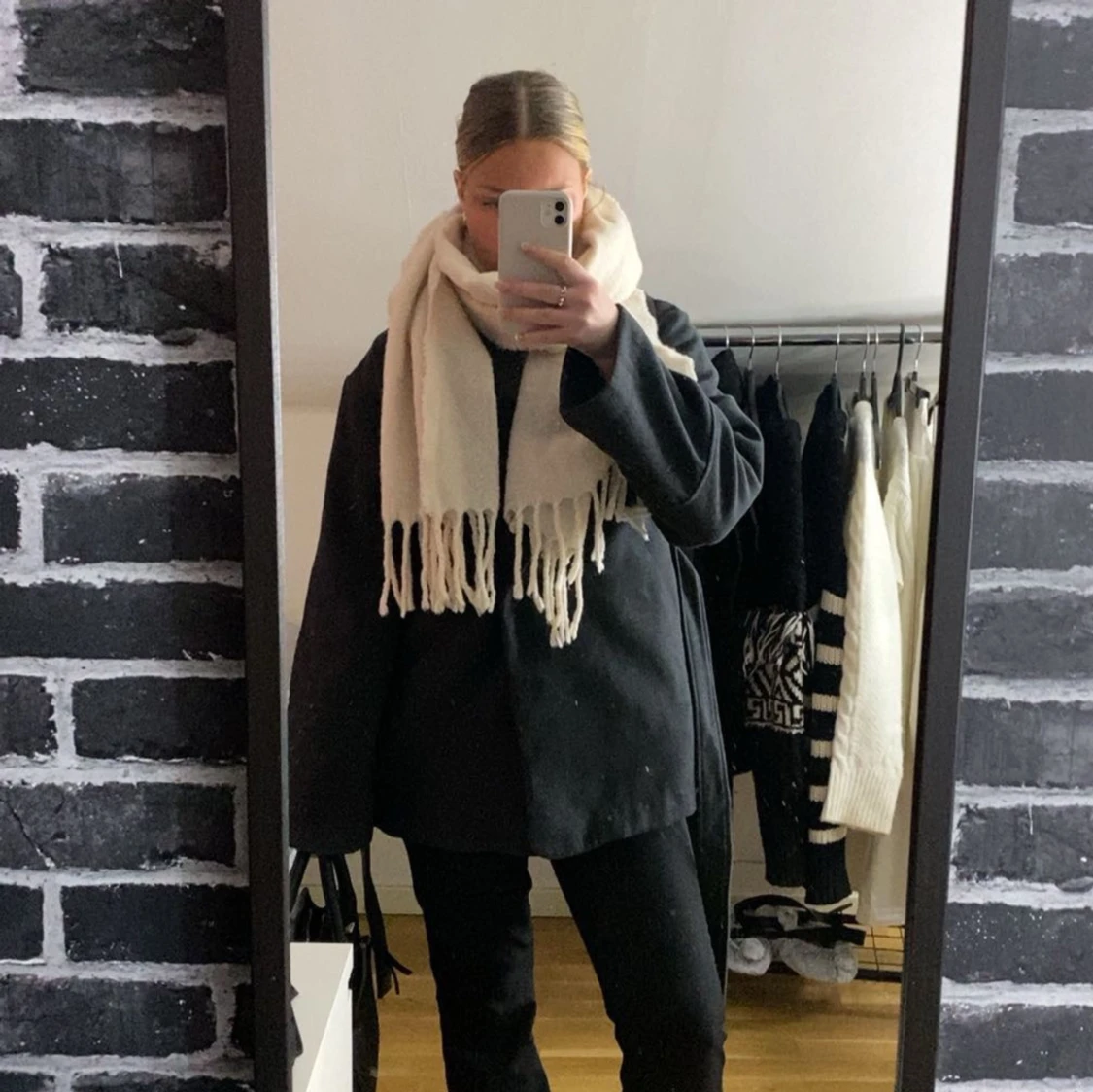 Mörk grå kapp - 2