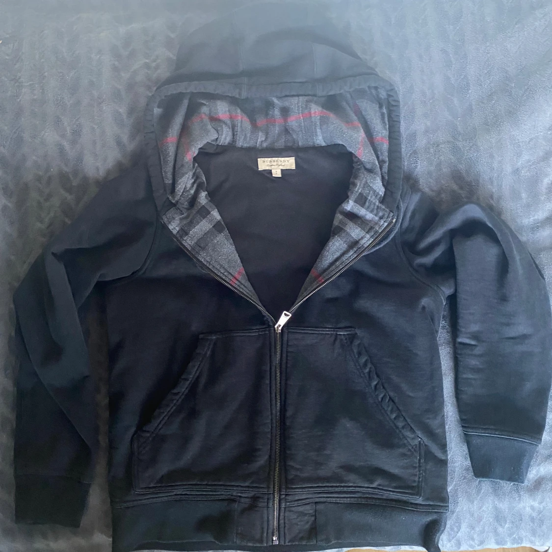 Burberry zip