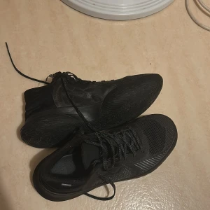 Nike Kyrie flytrap 5 - 9/10 skick