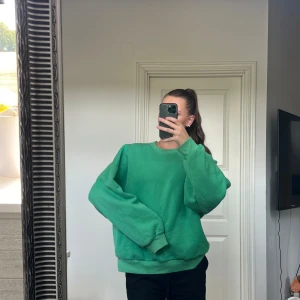 💚sweatshirt 💚 - Grön oversize sweatshirt i nyskick 💚💚