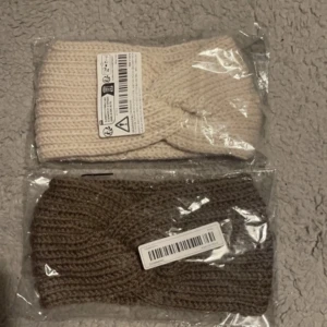 Hår accessoarer  - Helt nya i förpackning 