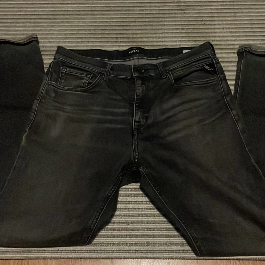 Svarta jeans från Replay