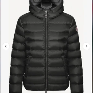 Colmar jacka - Knappt några tecken på användning. Köpt för 5000kr. Italiensk storlek 46 men passar runt S/M