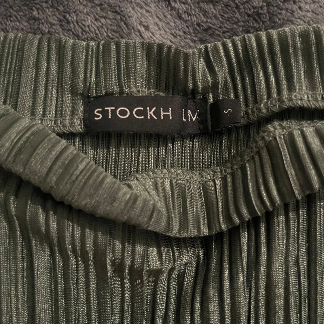 Grön plisserad topp från Stockh LM - 91