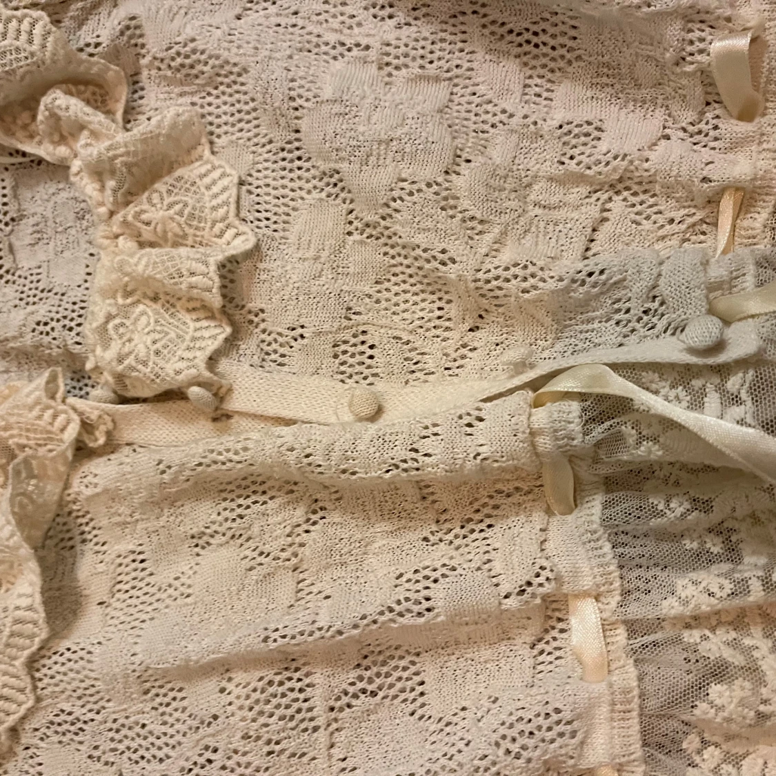 Beige super söt spets topp/blus från zara - 91