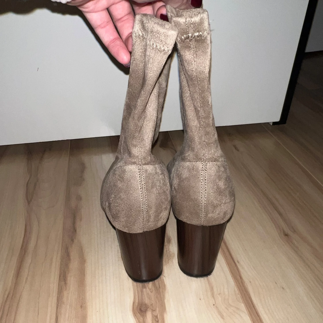 Beige mockastövletter från XIT - 91