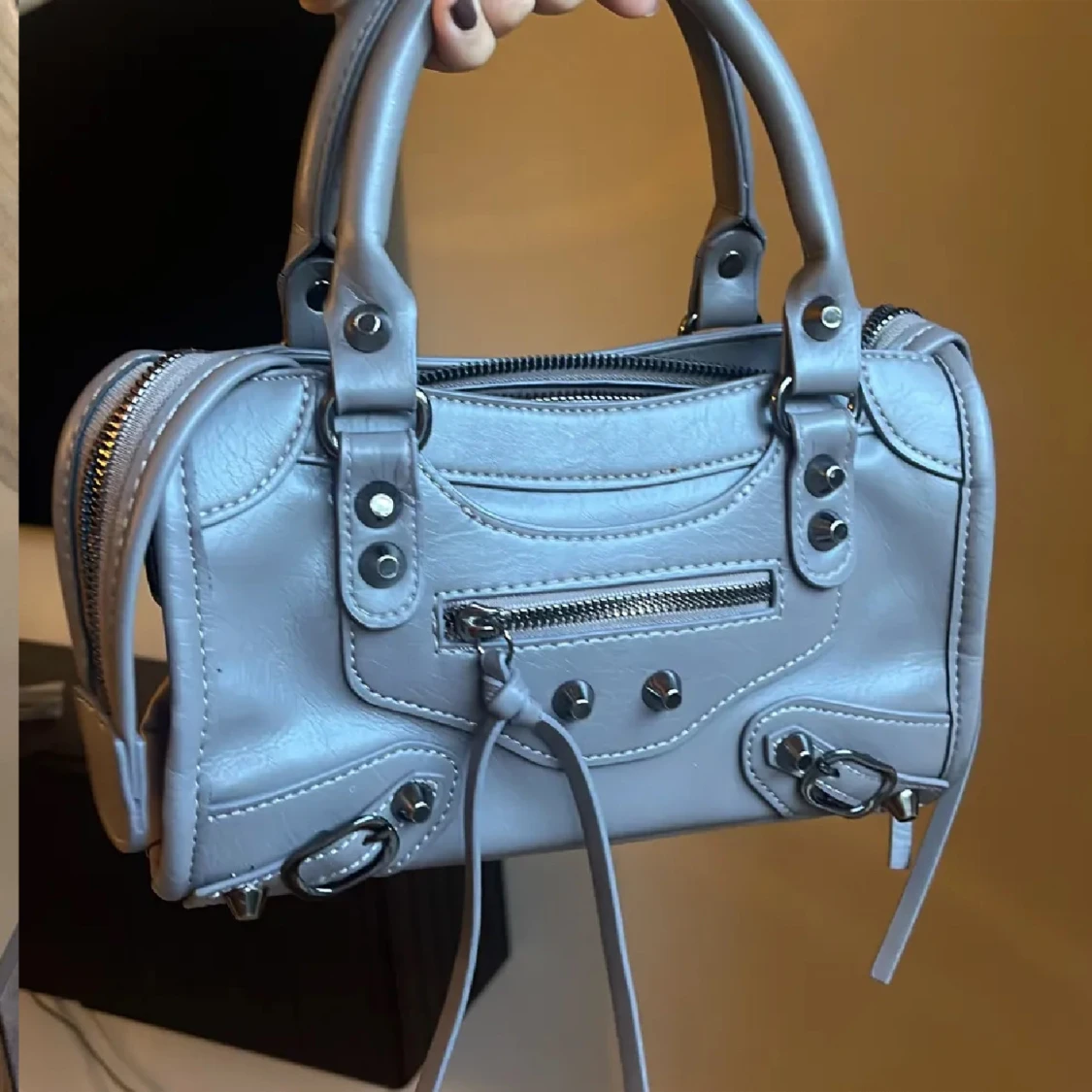 Jättefin grå väska  - 91